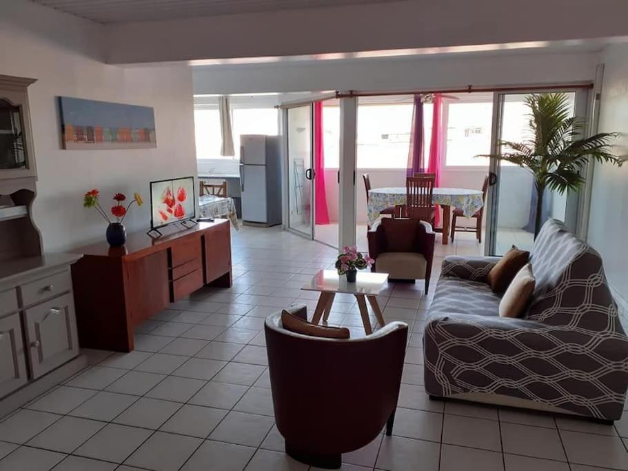 Appartement Revolution Tahiti à Papeete  Extérieur photo