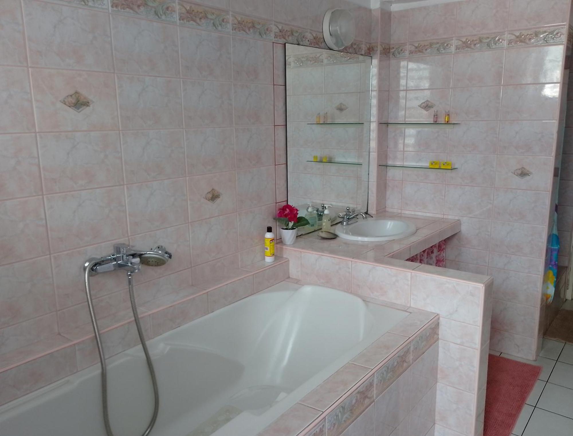 Appartement Revolution Tahiti à Papeete  Extérieur photo